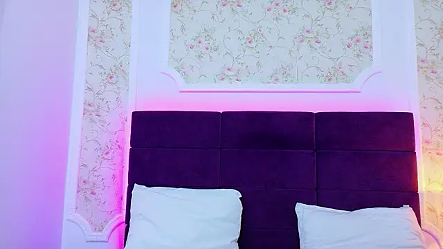 Snapshot of EvelinHill chatting on February 9, 2026, 4:54 am EvelinHill online show from February 9, 2026, 4:54 am