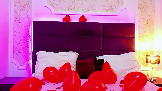 Snapshot of EvelinHill chatting on February 13, 2026, 5:07 am EvelinHill online show from February 13, 2026, 5:07 am