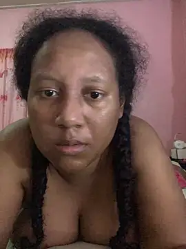 Snapshot of Eirondra_valeen chatting on July 2, 2026, 1:06 am Eirondra valeen online show from July 2, 2026, 1:06 am