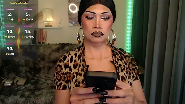 deliciousClaire online show from March 25, 2026, 1:39 am