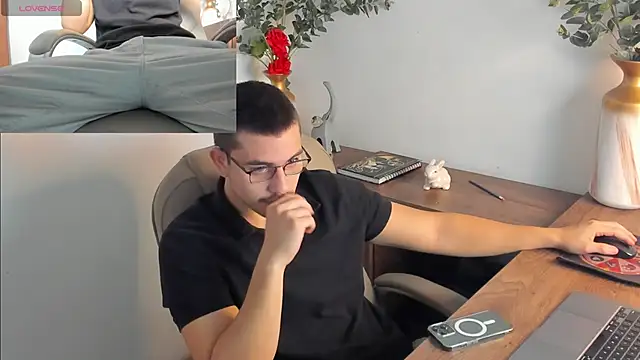 Snapshot of Jay_Grip chatting on February 20, 2026, 2:08 pm Jay Grip online show from February 20, 2026, 2:08 pm