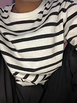 Snapshot of paribaby09 chatting on February 18, 2026, 9:06 am paribaby09 online show from February 18, 2026, 9:06 am