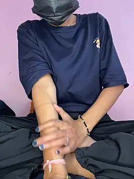 Snapshot of paribaby09 chatting on February 9, 2026, 5:55 pm paribaby09 online show from February 9, 2026, 5:55 pm