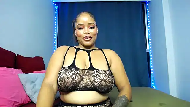 FifiBae1 online show from April 5, 2026, 8:26 pm