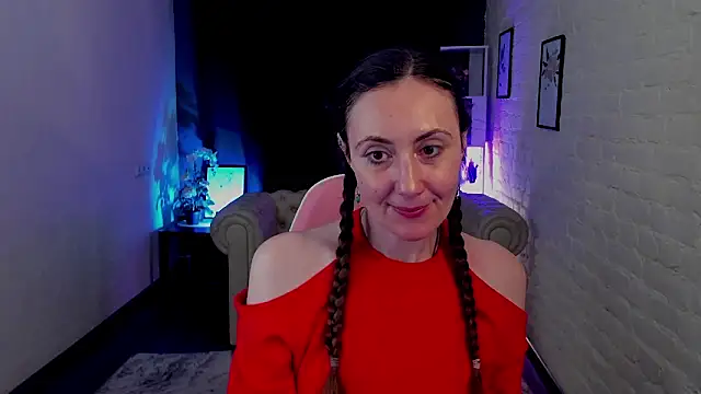 Juliet Jamess online show from January 18, 2026, 1:36 pm