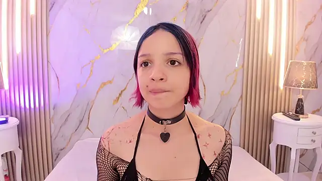 Snapshot of LaxiZoe chatting on February 11, 2026, 7:58 pm LaxiZoe online show from February 11, 2026, 7:58 pm