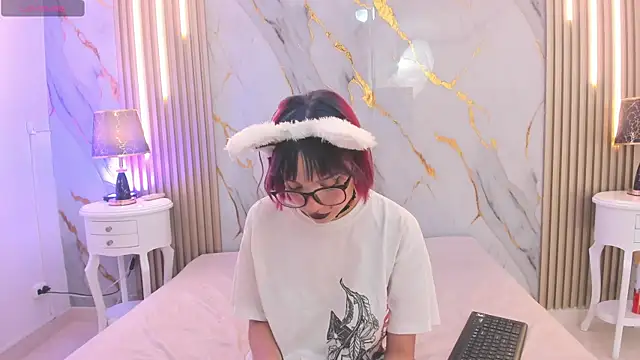 Snapshot of LaxiZoe chatting on February 25, 2026, 8:30 pm LaxiZoe online show from February 25, 2026, 8:30 pm