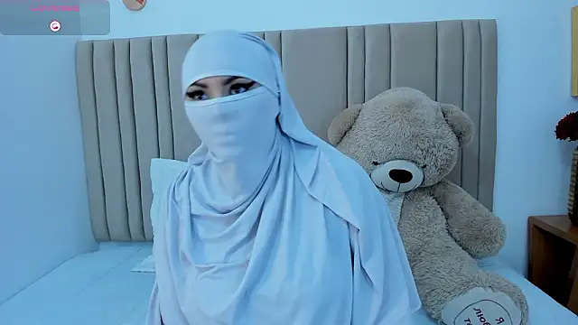 Snapshot of _seelena chatting on February 3, 2026, 12:32 pm seelena online show from February 3, 2026, 12:32 pm