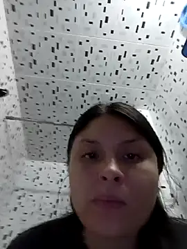Snapshot of yessica_gomez01 chatting on April 27, 2026, 7:56 pm yessica gomez01 online show from April 27, 2026, 7:56 pm