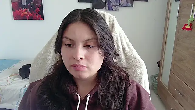 Snapshot of yessica_gomez01 chatting on May 7, 2026, 8:01 pm yessica gomez01 online show from May 7, 2026, 8:01 pm