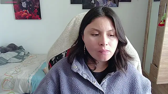 Snapshot of yessica_gomez01 chatting on May 25, 2026, 8:18 pm yessica gomez01 online show from May 25, 2026, 8:18 pm