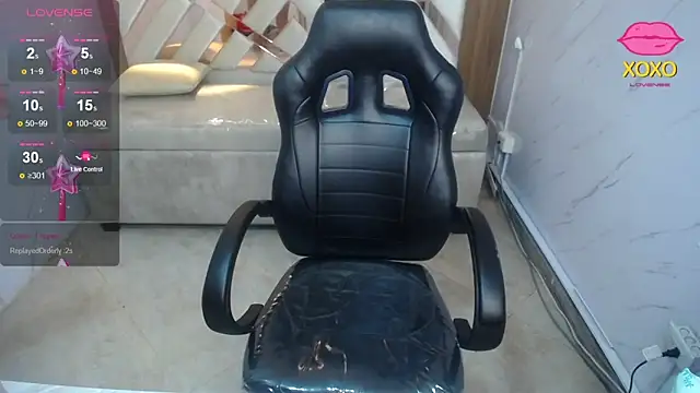 Clhoe b online show from April 10, 2026, 8:16 pm