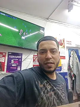 mago vive online show from February 17, 2026, 8:39 pm