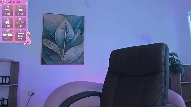 Snapshot of azahaara__ chatting on February 23, 2026, 5:24 pm azahaara online show from February 23, 2026, 5:24 pm