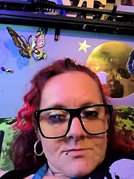 DisireAfterDark online show from January 13, 2026, 2:04 am