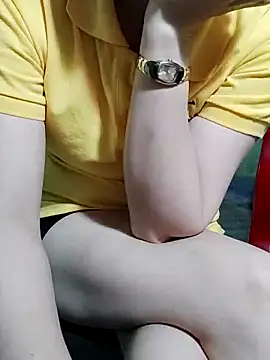 Snapshot of SullyShow69 chatting on February 11, 2026, 10:59 am SullyShow69 online show from February 11, 2026, 10:59 am