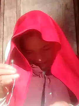 Snapshot of jjennyyy chatting on February 5, 2026, 8:10 am jjennyyy online show from February 5, 2026, 8:10 am