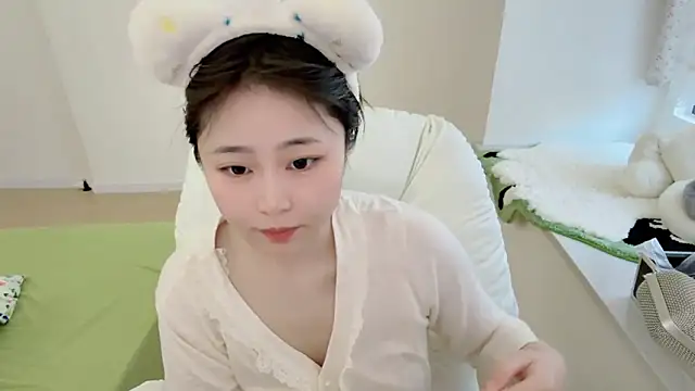 Onefiona online show from March 30, 2026, 6:48 am