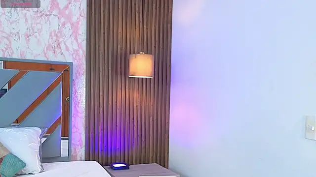 Connyy 21 online show from February 20, 2026, 7:05 pm