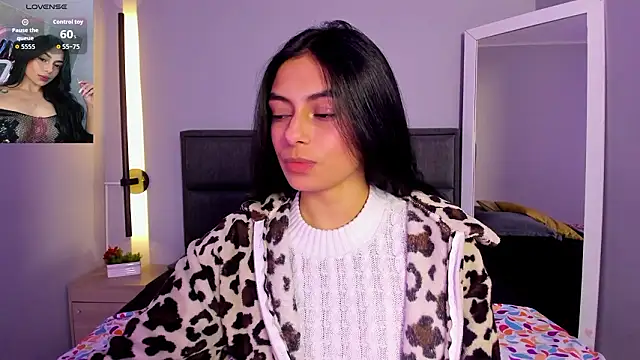 lilith petit  online show from March 14, 2026, 1:50 pm