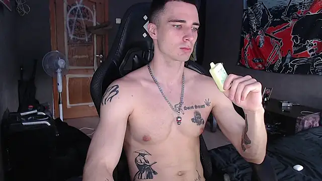 Snapshot of Jack_loveeee chatting on July 6, 2026, 8:21 am Jack loveeee online show from July 6, 2026, 8:21 am