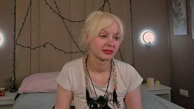 Snapshot of AdeleSilvy chatting on February 26, 2026, 2:00 am AdeleSilvy online show from February 26, 2026, 2:00 am