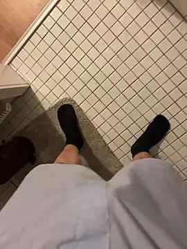 Snapshot of Hamsterdich chatting on February 26, 2026, 6:19 pm Hamsterdich online show from February 26, 2026, 6:19 pm