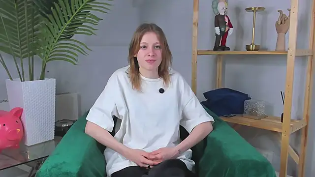 ChereeMoreles online show from January 11, 2026, 1:29 pm