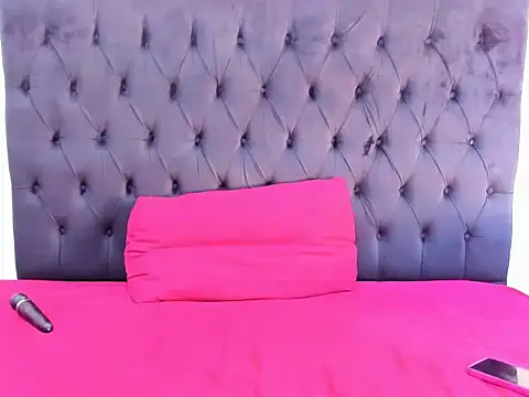 BustyBoobs67 online show from February 25, 2026, 1:33 pm