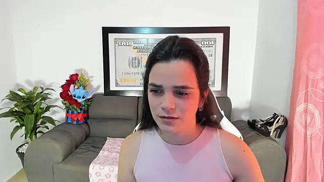 LucianaMoreau online show from March 8, 2026, 9:07 pm