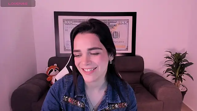 LucianaMoreau online show from January 18, 2026, 2:15 am