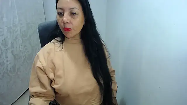 Snapshot of soyElena46 chatting on May 1, 2026, 11:15 am soyElena46 online show from May 1, 2026, 11:15 am