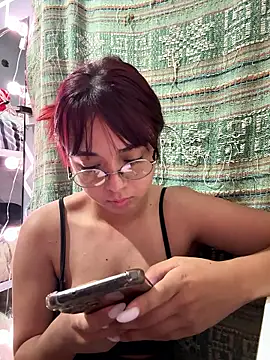 Lolitta24 online show from January 17, 2026, 5:05 pm