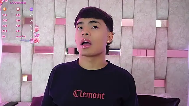 Snapshot of LiamJaxon chatting on February 28, 2026, 4:23 am LiamJaxon online show from February 28, 2026, 4:23 am