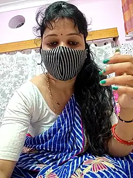 Snapshot of Priyaji7575 chatting on February 18, 2026, 5:49 am Priyaji7575 online show from February 18, 2026, 5:49 am