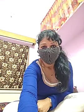 Snapshot of Priyaji7575 chatting on February 9, 2026, 5:05 am Priyaji7575 online show from February 9, 2026, 5:05 am