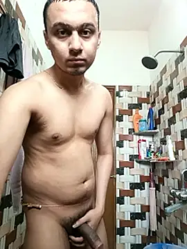 Uzieham22 online show from April 16, 2026, 3:07 am