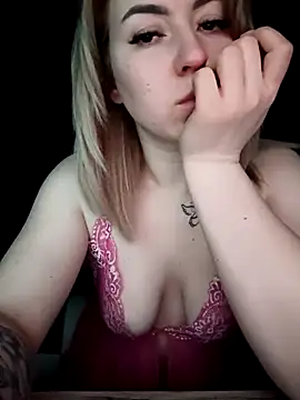 MeissyLux online show from February 20, 2026, 11:06 pm