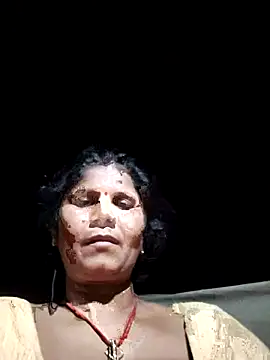 Snapshot of Hot_di97 chatting on May 17, 2026, 3:23 pm Hot di97 online show from May 17, 2026, 3:23 pm