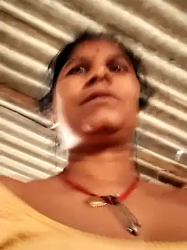 Snapshot of Hot_di97 chatting on May 15, 2026, 11:03 pm Hot di97 online show from May 15, 2026, 11:03 pm