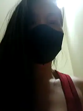 Snapshot of Lyly-68688 chatting on February 6, 2026, 2:35 pm Lyly-68688 online show from February 6, 2026, 2:35 pm