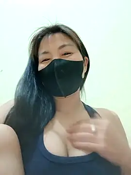 Snapshot of Lyly-68688 chatting on February 1, 2026, 3:49 am Lyly-68688 online show from February 1, 2026, 3:49 am