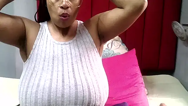 Snapshot of ClitorisBoobs chatting on February 17, 2026, 11:18 am ClitorisBoobs online show from February 17, 2026, 11:18 am