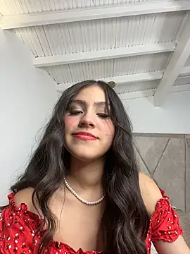 Snapshot of AngelKissXXX chatting on January 13, 2026, 12:04 am AngelKissXXX online show from January 13, 2026, 12:04 am