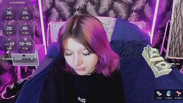 Ashley Veil online show from April 6, 2026, 8:43 pm