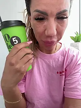 Missolevelvet online show from March 24, 2026, 9:31 am