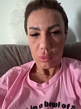 Missolevelvet online show from April 11, 2026, 7:45 am