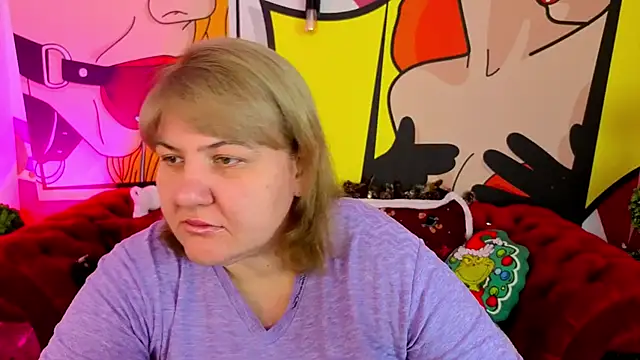 EmmaKanee online show from January 14, 2026, 1:37 pm