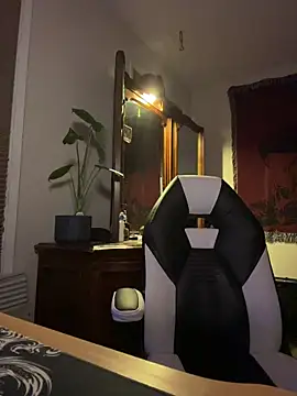 JoeyBlazy online show from April 27, 2026, 7:50 am