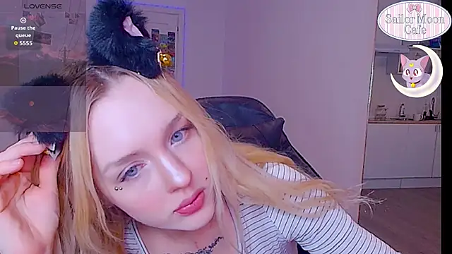 sailormoon666  online show from March 18, 2026, 12:14 am